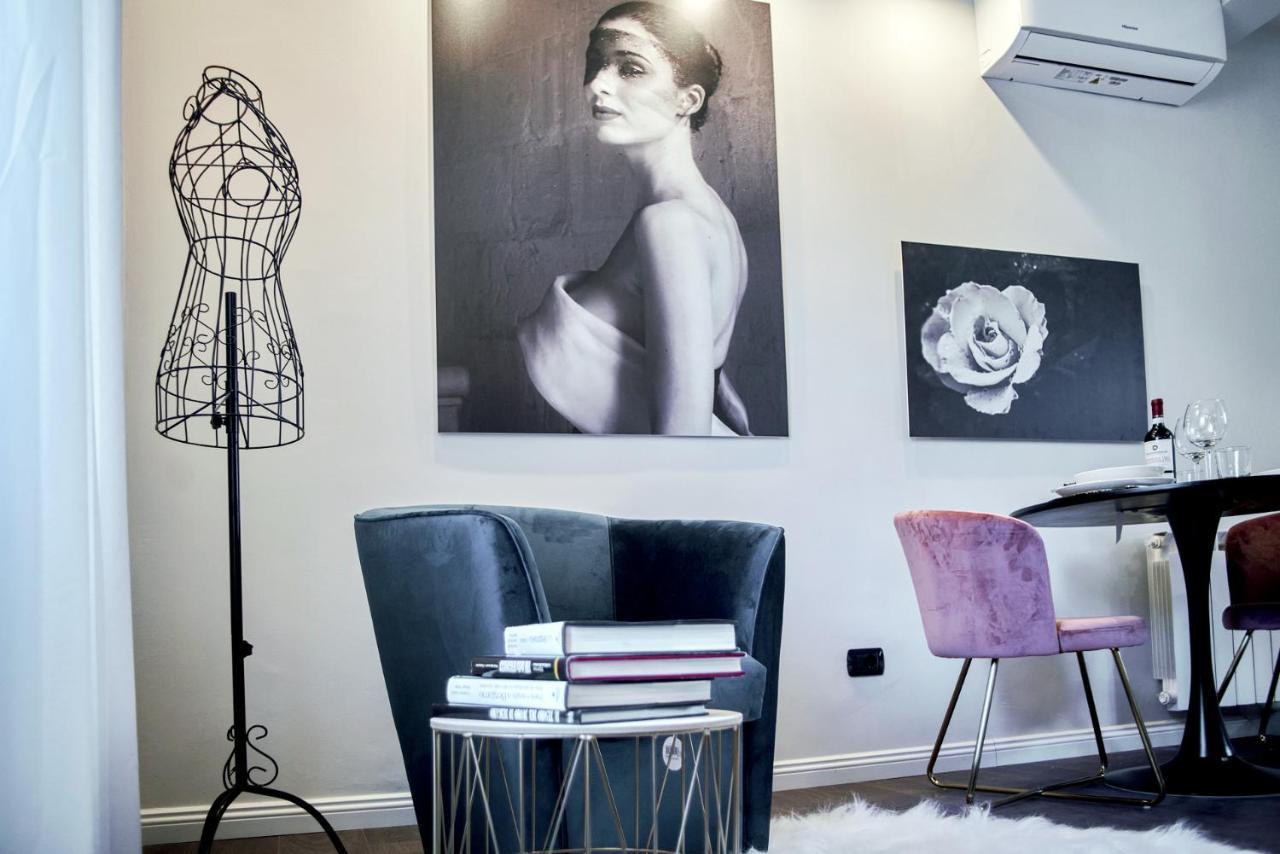 Chiclife Sarona Shenkin - Santa Caterina & Museum Apartment Bergamo Bagian luar foto