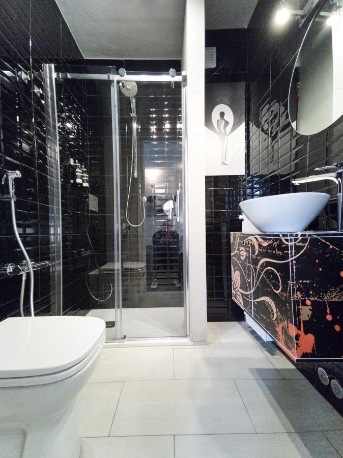 Chiclife Sarona Shenkin - Santa Caterina & Museum Apartment Bergamo Bagian luar foto