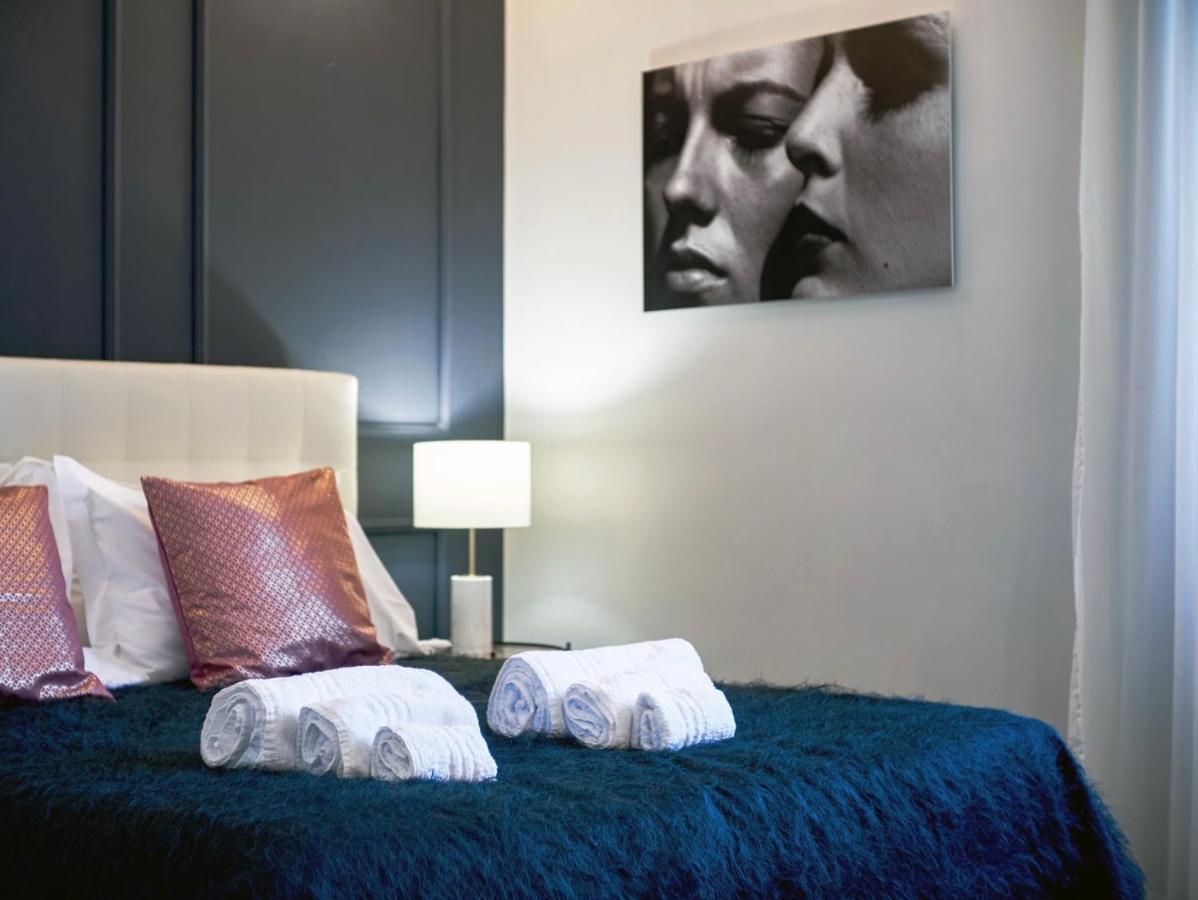 Chiclife Sarona Shenkin - Santa Caterina & Museum Apartment Bergamo Bagian luar foto