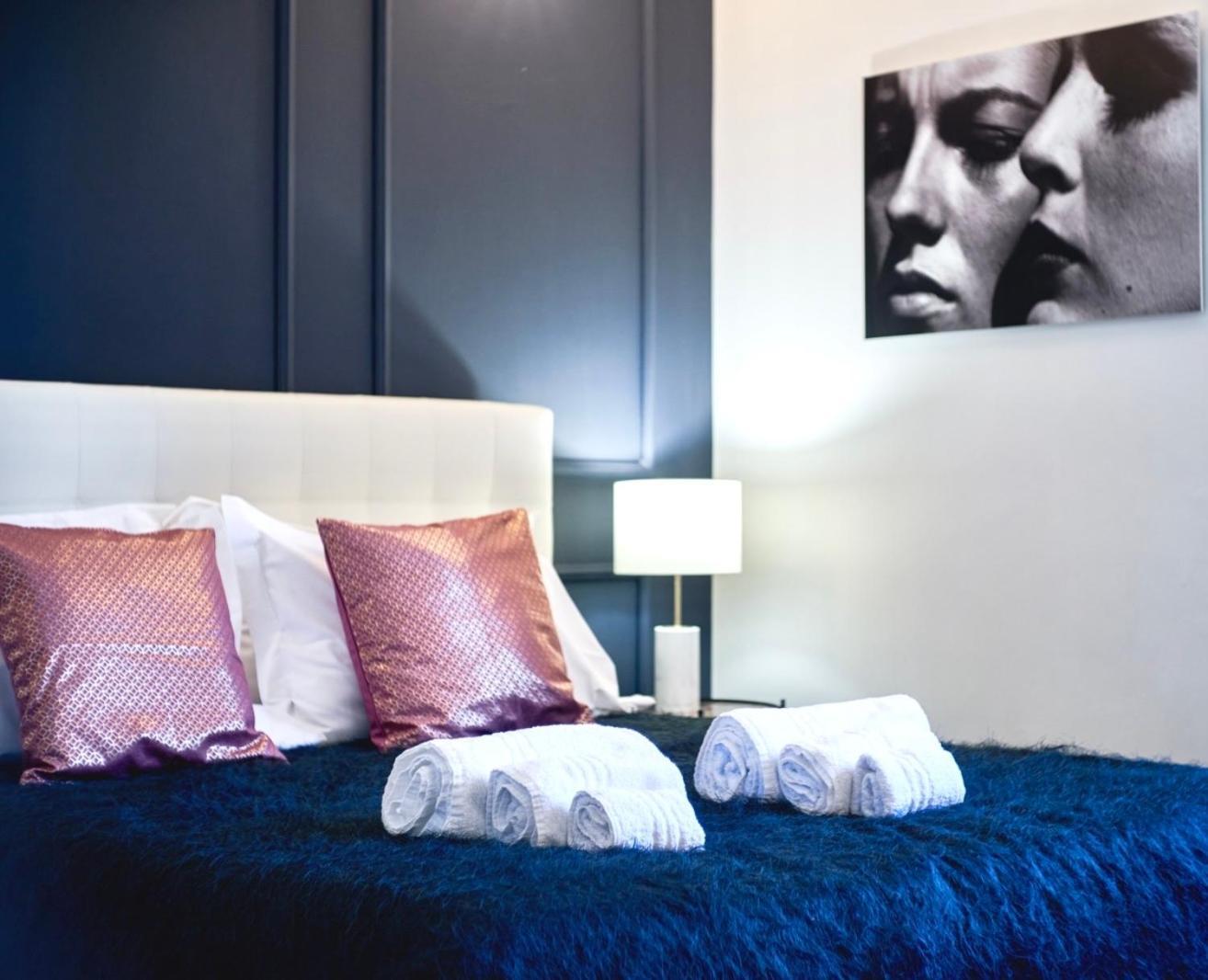 Chiclife Sarona Shenkin - Santa Caterina & Museum Apartment Bergamo Bagian luar foto
